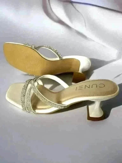 Sassy White Heels - cunei